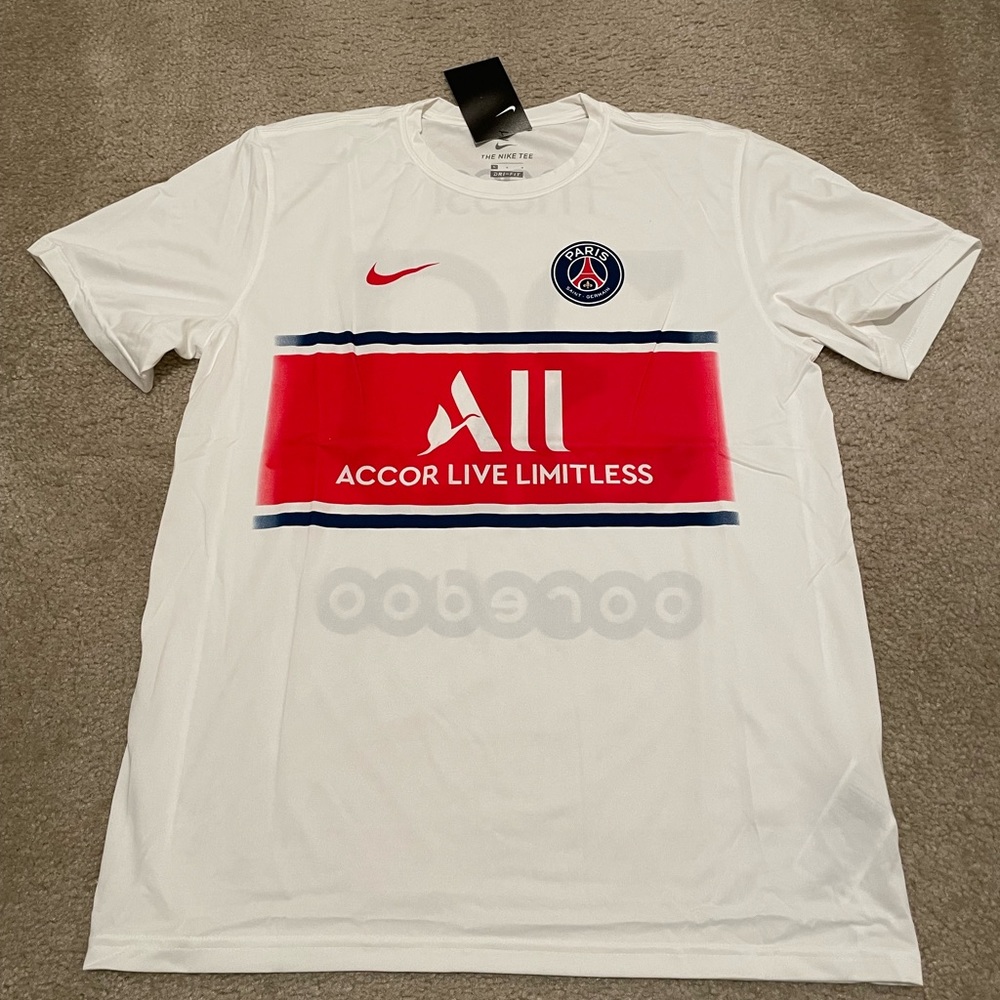 Lionel Messi Paris Saint-Germain Nike Name & Number Fan T shirt Men L - White